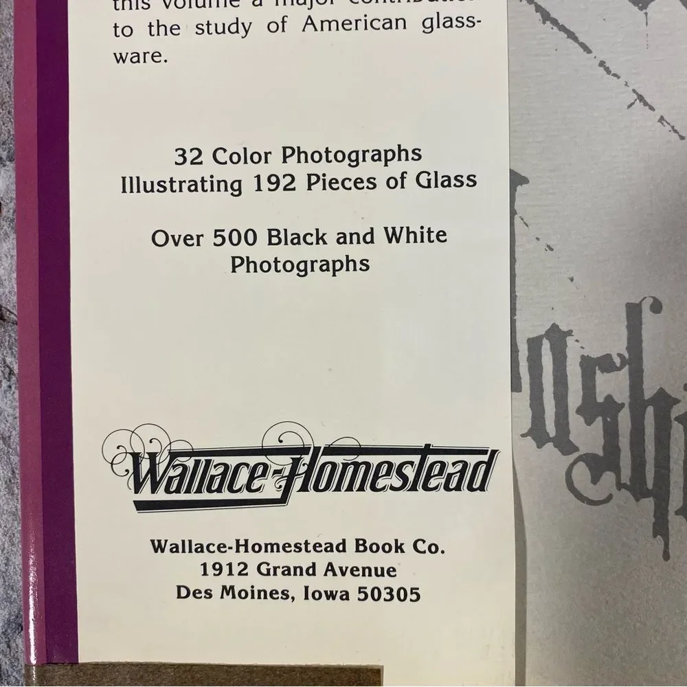 Pairpoint Glass by Leonard E Padgett Hard Cover CR 1979 Collectors Book